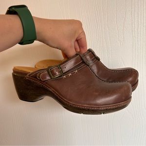 Vintage Clark Clogs size 7-8